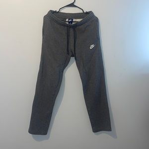 Small Nike sweatpants